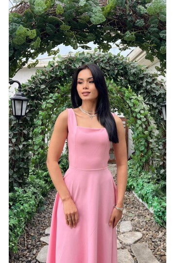 3938- PEMBE ARKADAN BAĞLAMA DETAYLI KARE YAKA KREP ELBİSE