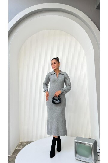 GRİ POLO YAKA FERMUARLI TRİKO ELBİSE
